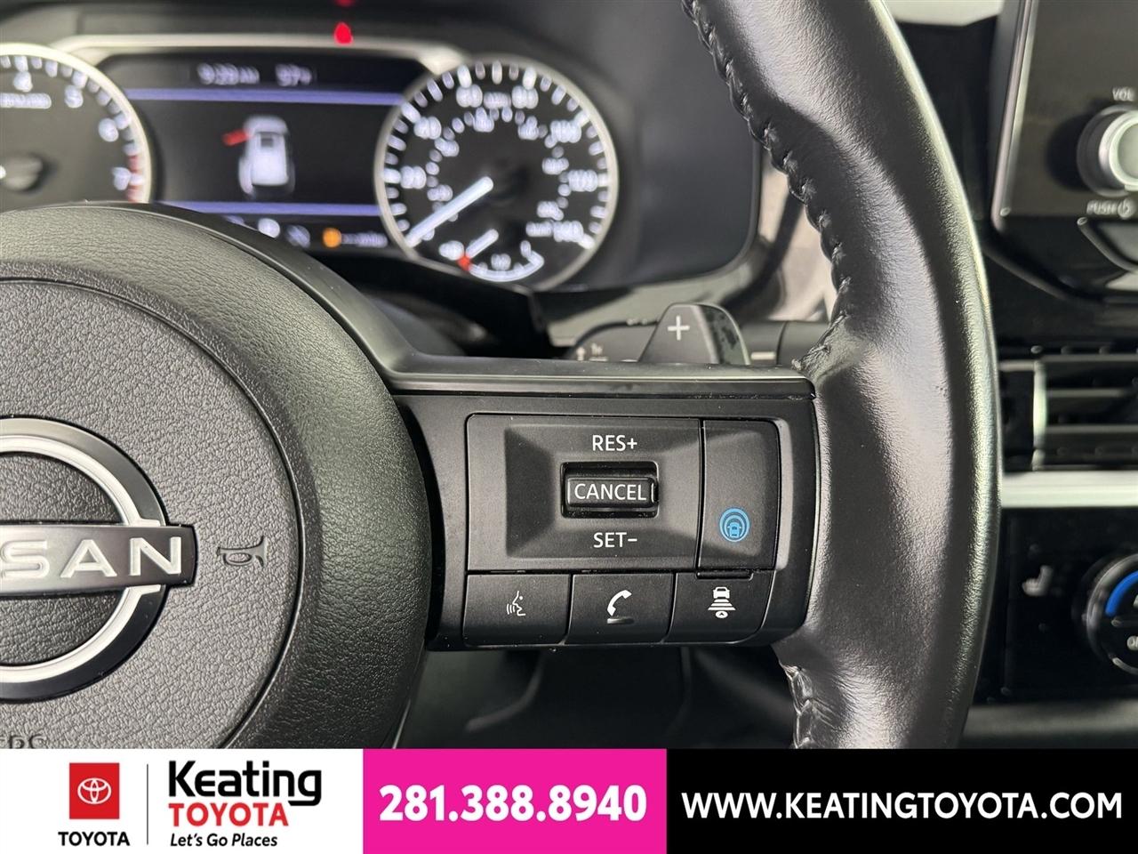 Nissan Pathfinder SV 4WD 2024