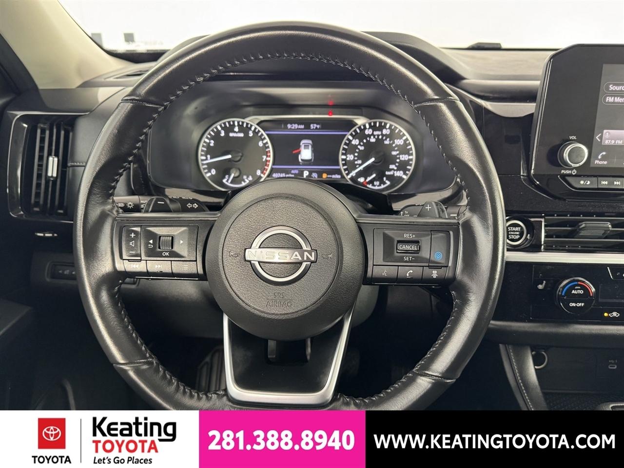 Nissan Pathfinder SV 4WD 2024