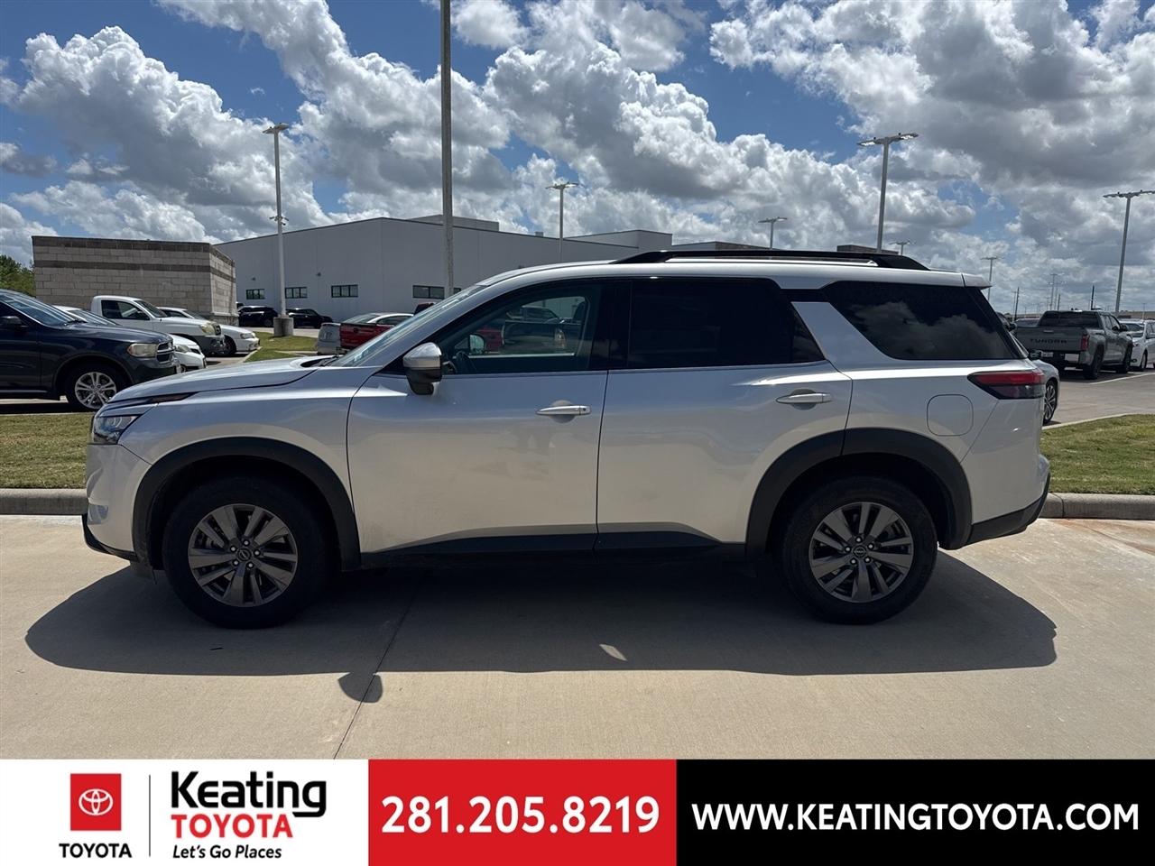 Nissan Pathfinder SV 2025