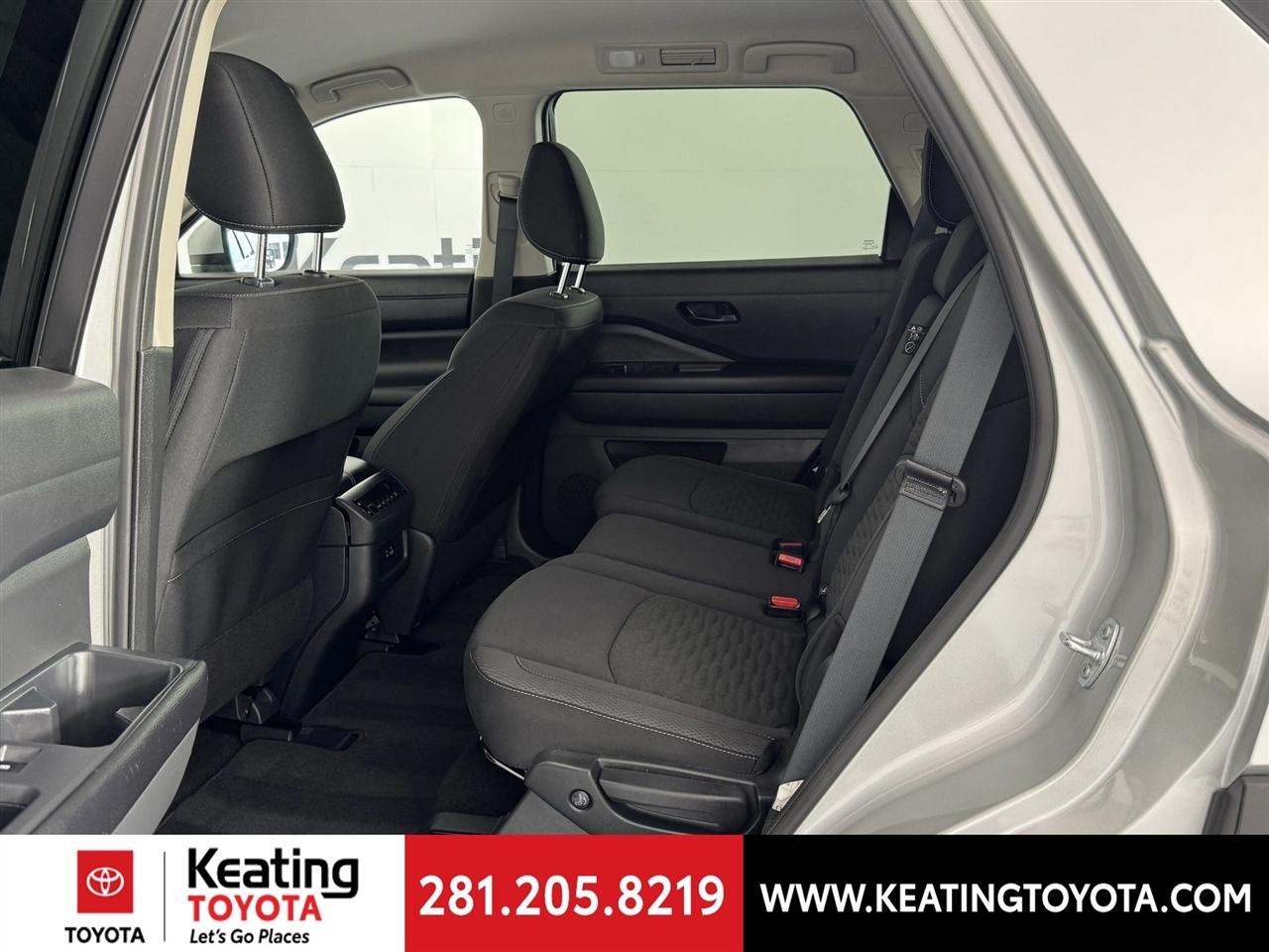 Nissan Pathfinder SV 2025