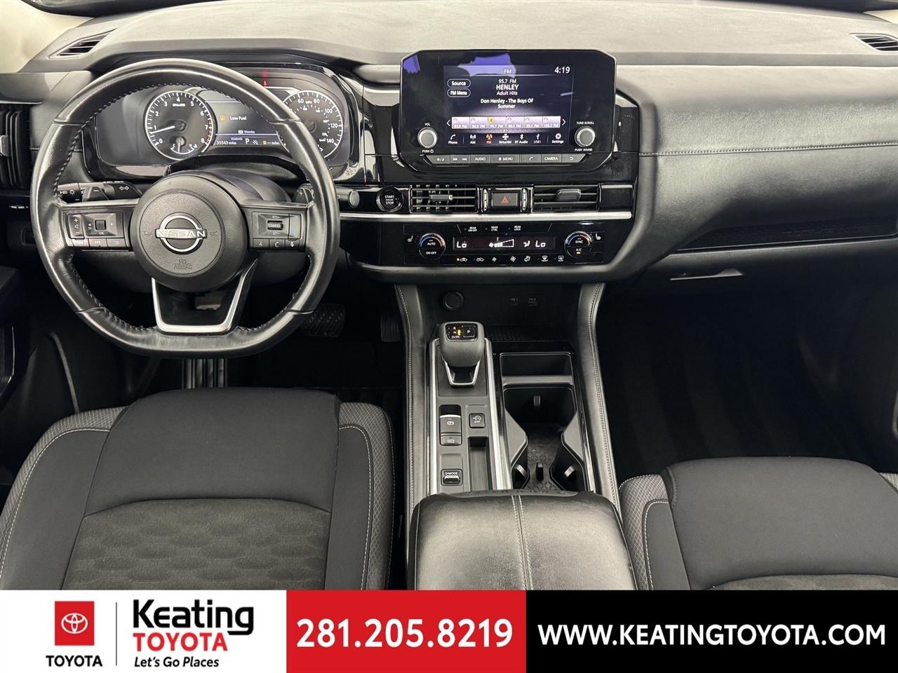 Nissan Pathfinder SV 2025