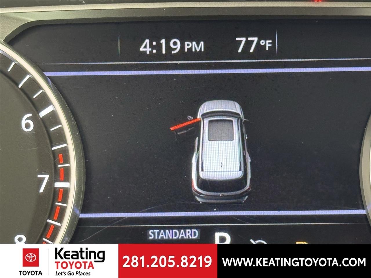 Nissan Pathfinder SV 2025