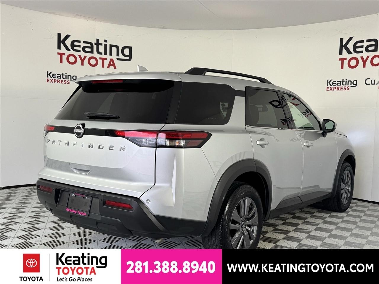 Nissan Pathfinder SV 2025