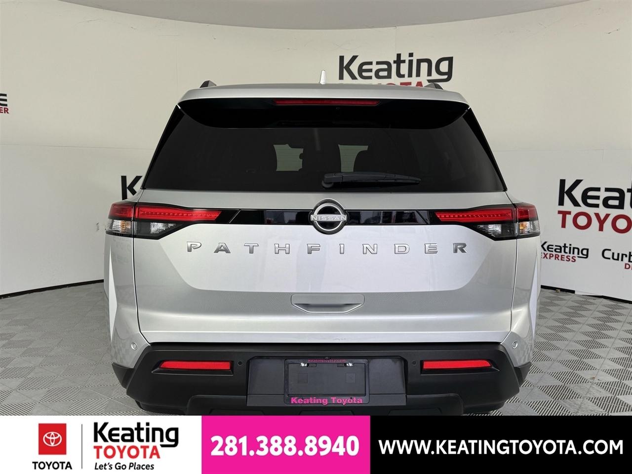 Nissan Pathfinder SV 2025