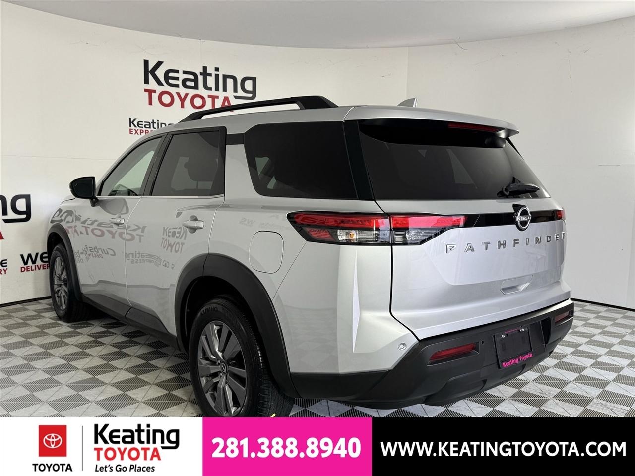 Nissan Pathfinder SV 2025