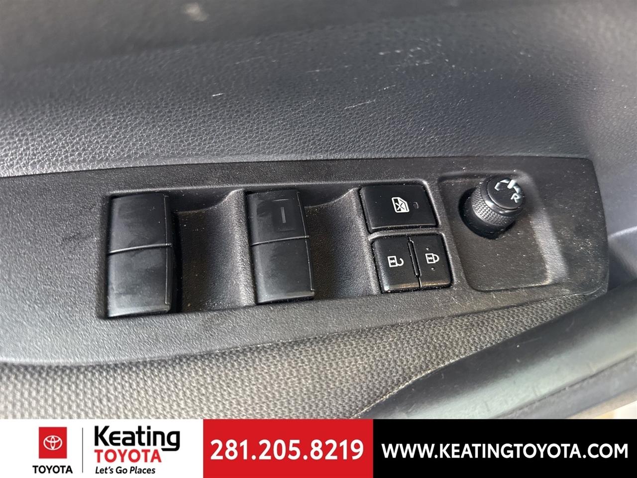 Toyota Corolla LE 2024