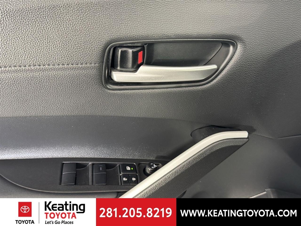 Toyota Corolla Cross XLE 2026