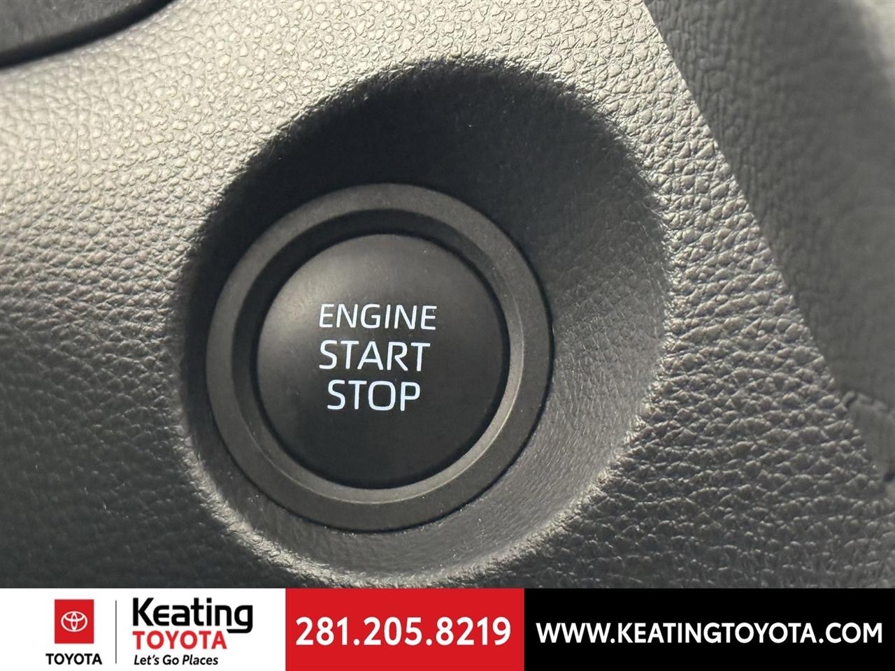 Toyota Corolla Cross XLE 2026