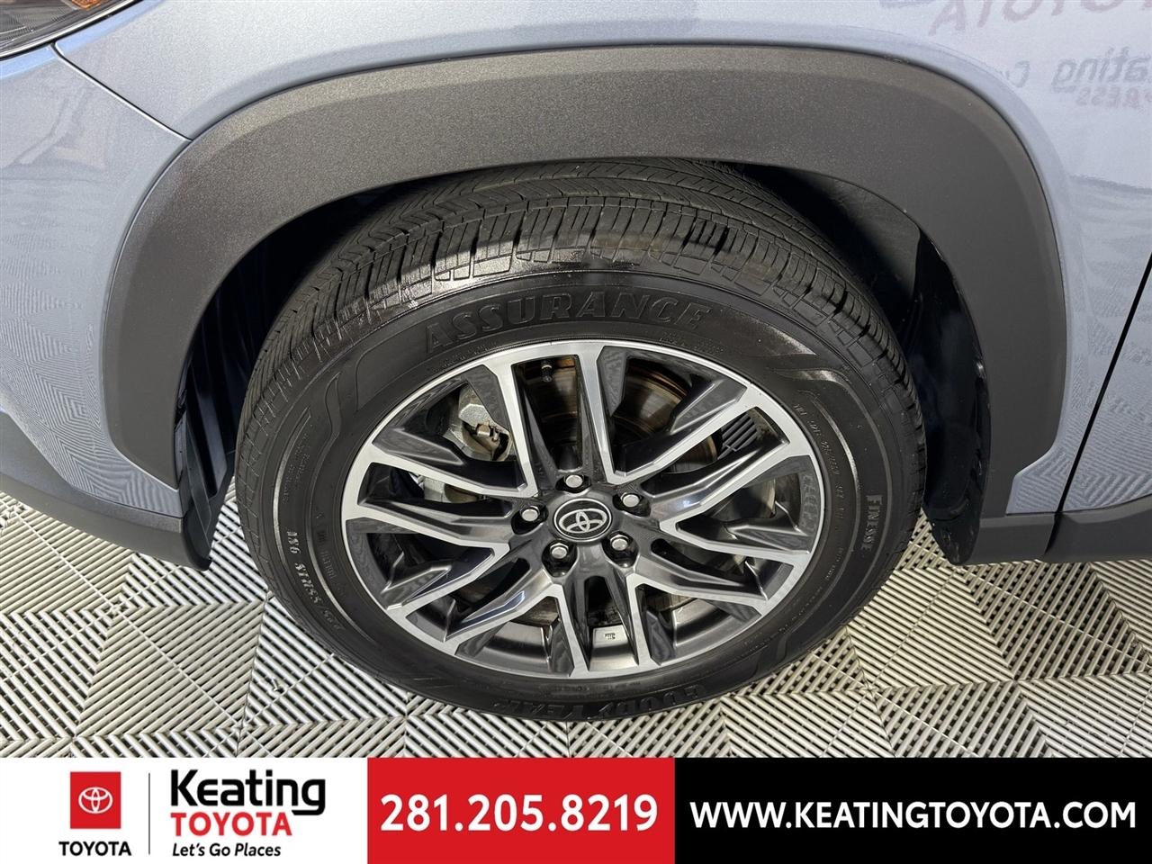 Toyota Corolla Cross XLE 2026