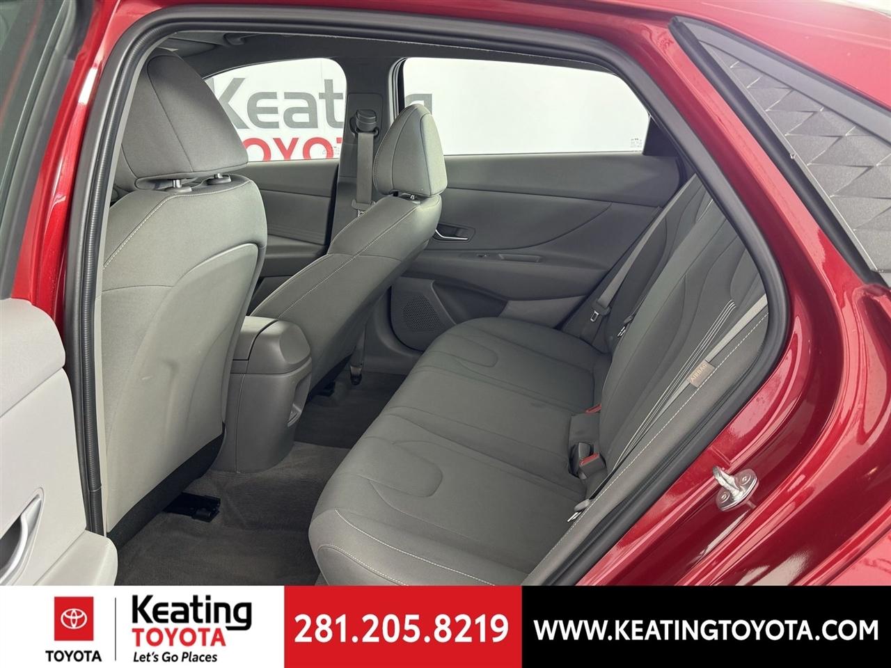 Hyundai Elantra SEL 2024