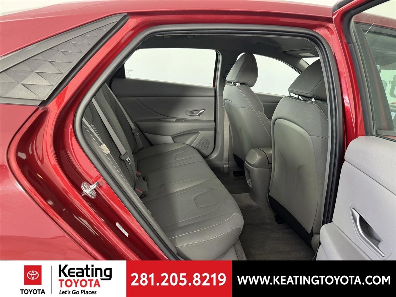 Hyundai Elantra SEL 2024