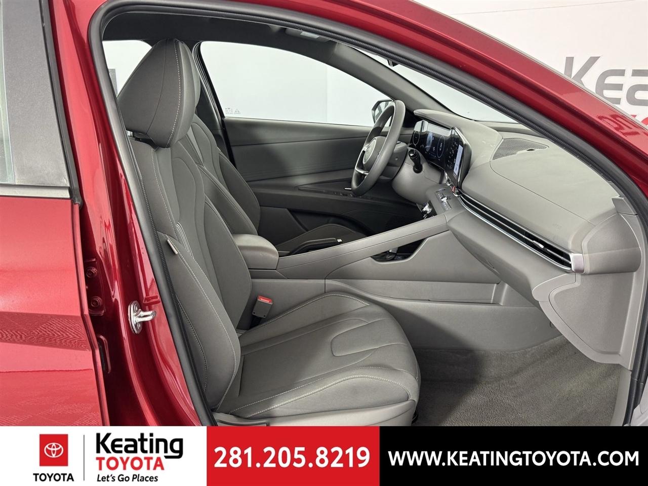 Hyundai Elantra SEL 2024