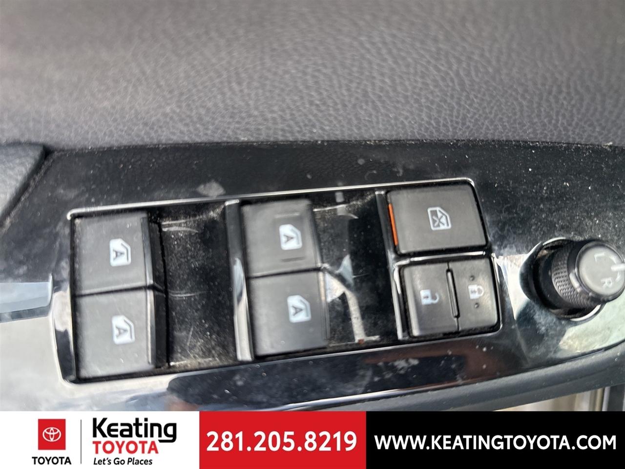 Toyota Prius Two Eco 2017