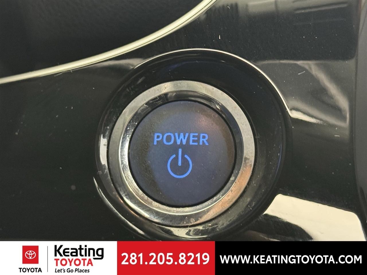 Toyota Prius Two Eco 2017