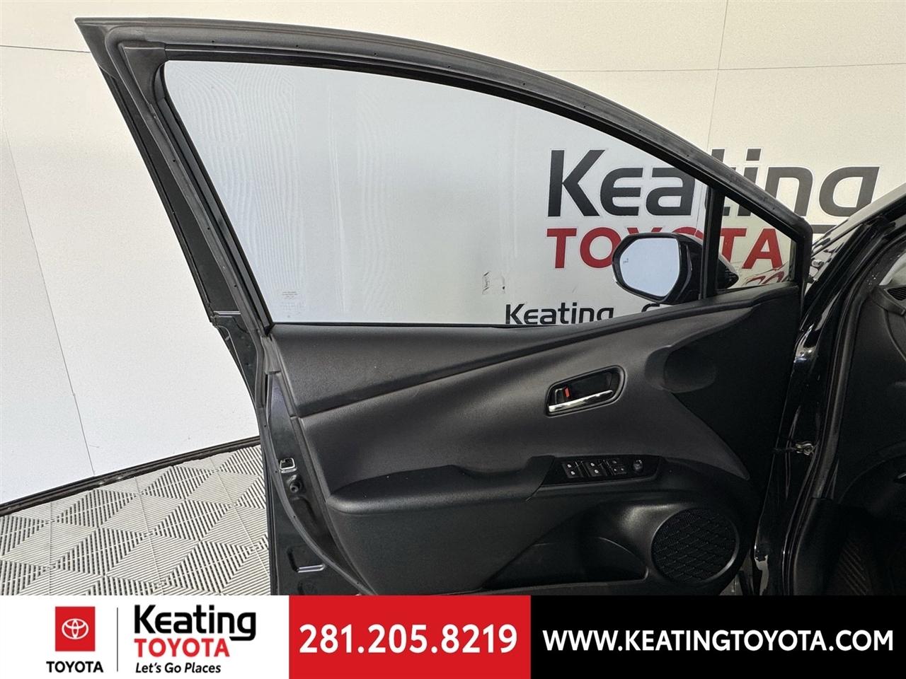 Toyota Prius Two Eco 2017