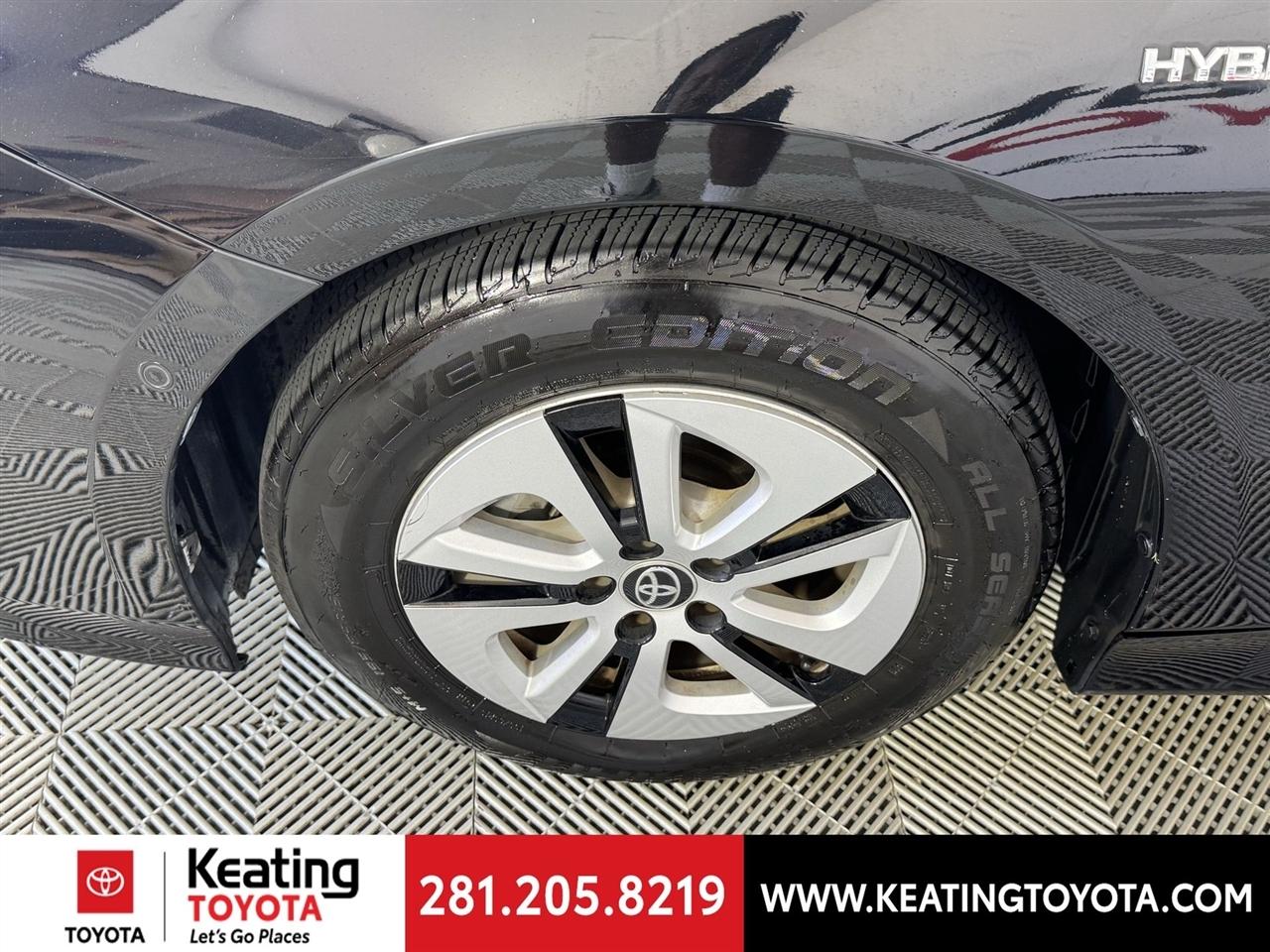 Toyota Prius Two Eco 2017