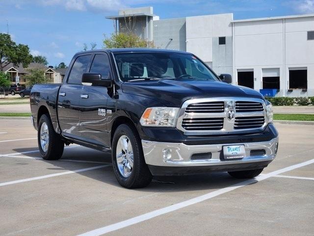 RAM 1500 SLT Crew Cab SWB 2WD 2016