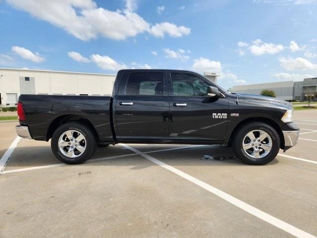 RAM 1500 SLT Crew Cab SWB 2WD 2016