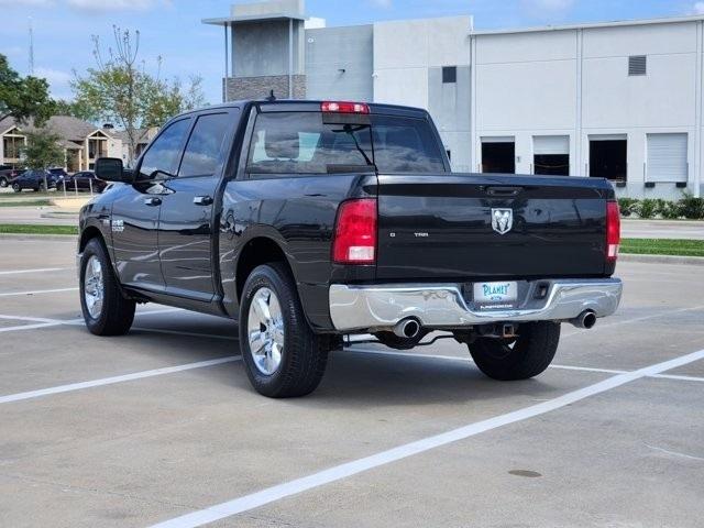 RAM 1500 SLT Crew Cab SWB 2WD 2016