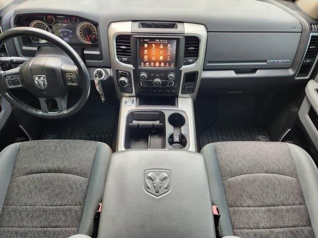 RAM 1500 SLT Crew Cab SWB 2WD 2016