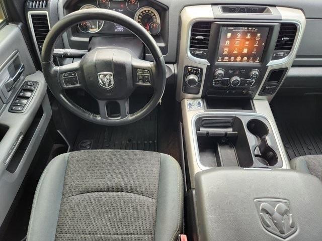 RAM 1500 SLT Crew Cab SWB 2WD 2016