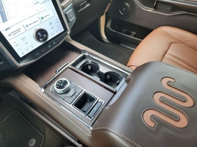 Ford Expedition King Ranch 2024