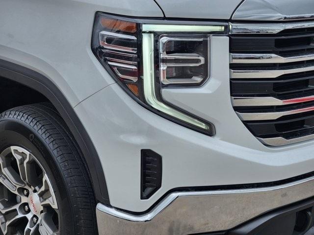 GMC Sierra 1500 SLT Crew Cab 2WD 2026