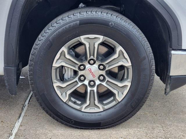 GMC Sierra 1500 SLT Crew Cab 2WD 2026