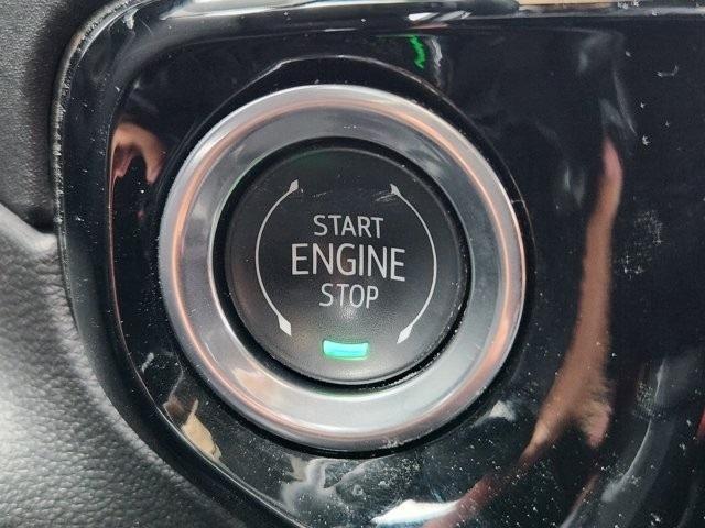 GMC Sierra 1500 SLT Crew Cab 2WD 2026