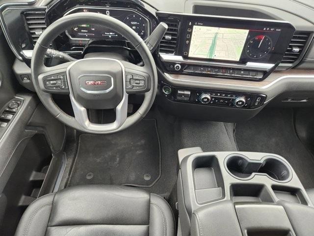 GMC Sierra 1500 SLT Crew Cab 2WD 2026
