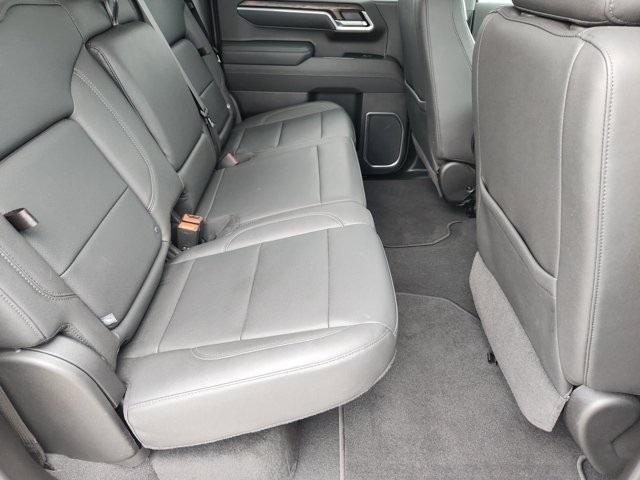 GMC Sierra 1500 SLT Crew Cab 2WD 2026