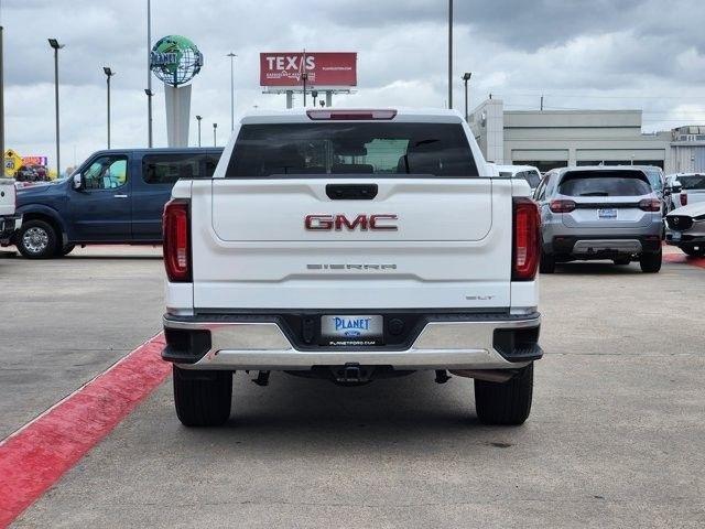 GMC Sierra 1500 SLT Crew Cab 2WD 2026