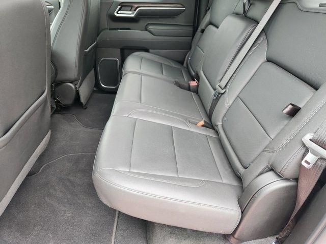 GMC Sierra 1500 SLT Crew Cab 2WD 2026