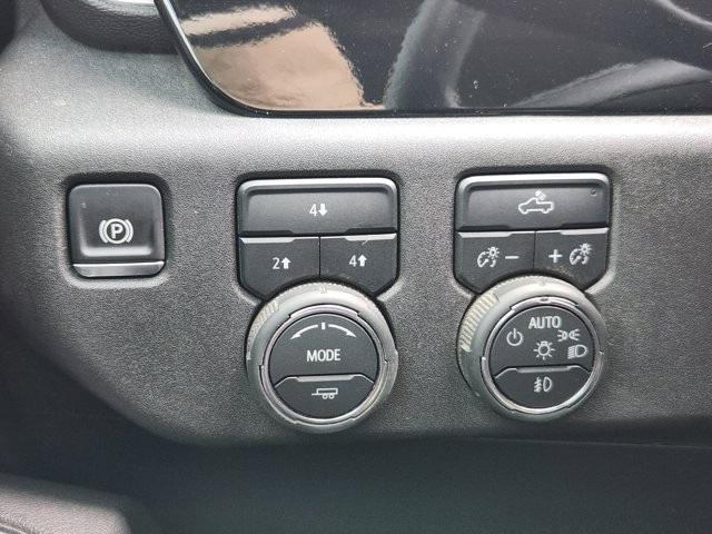 Chevrolet Silverado 2500HD LT Crew Cab Long Box 4WD 2025