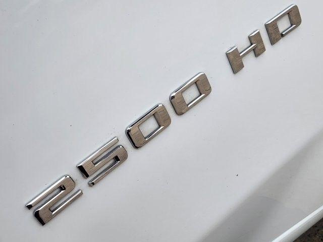 Chevrolet Silverado 2500HD LT Crew Cab Long Box 4WD 2025