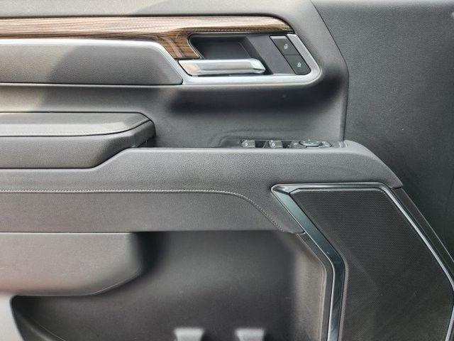 Chevrolet Silverado 2500HD LT Crew Cab Long Box 4WD 2025