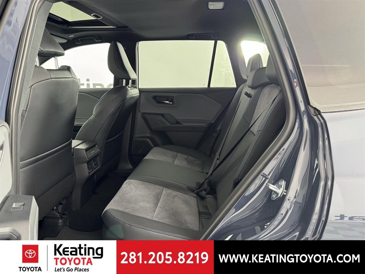 Toyota RAV4 Hybrid XSE AWD 2026