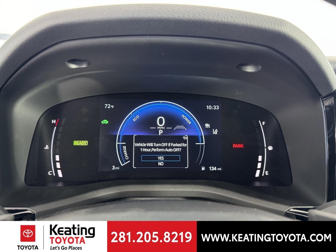 Toyota Camry Hybrid XLE 2026