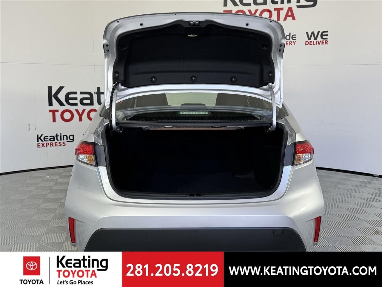 Toyota Corolla Hybrid LE 2026