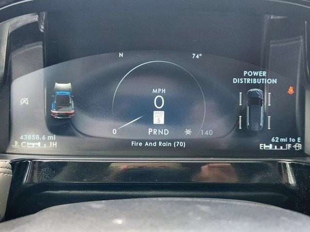 Lincoln Corsair Base 2023