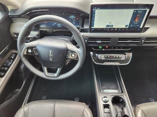 Lincoln Corsair Base 2023