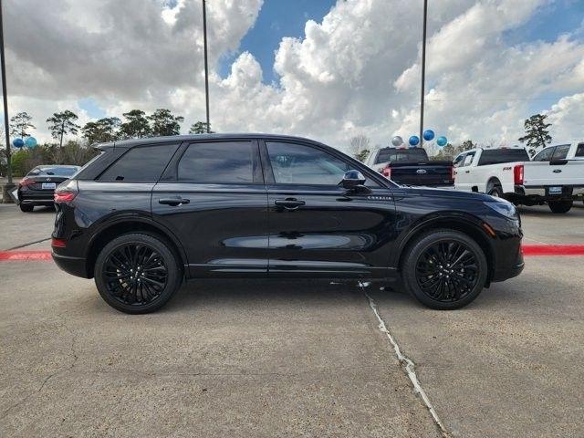 Lincoln Corsair Base 2023