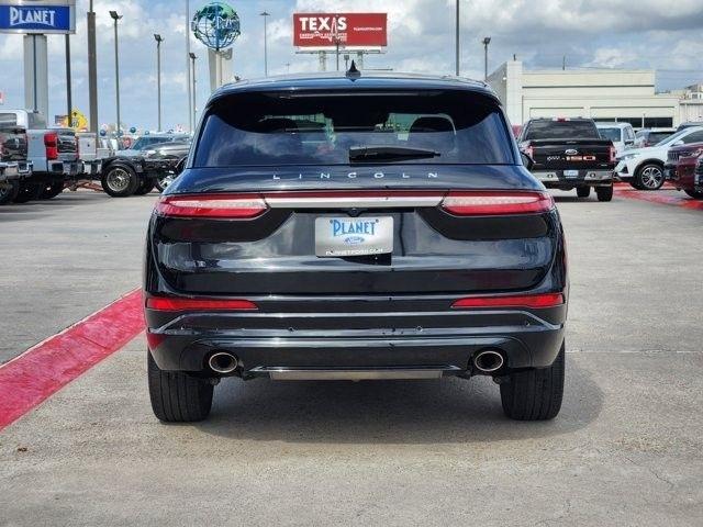 Lincoln Corsair Base 2023