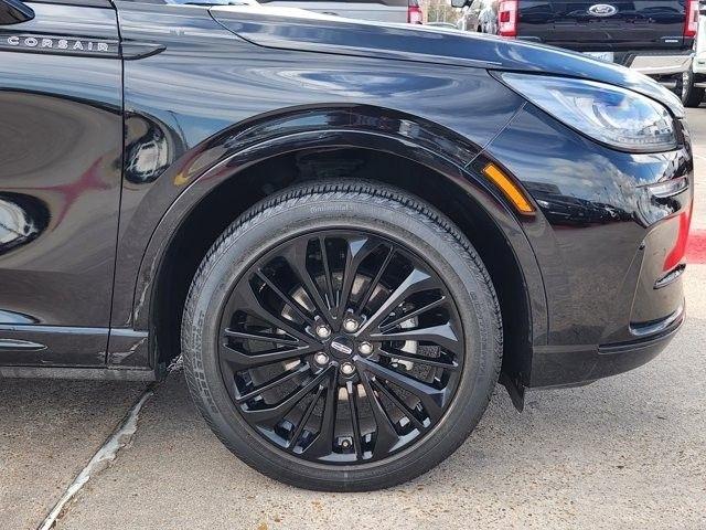 Lincoln Corsair Base 2023