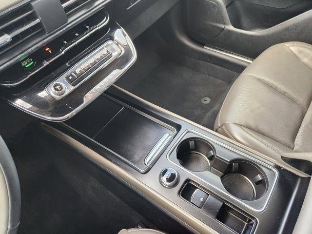 Lincoln Corsair Base 2023