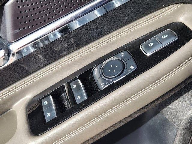 Lincoln Corsair Base 2023