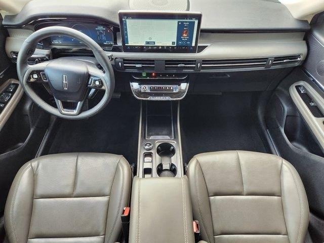 Lincoln Corsair Base 2023