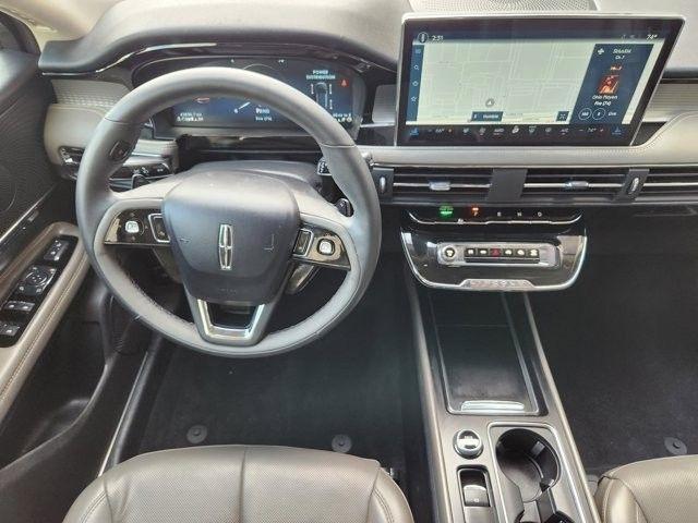 Lincoln Corsair Base 2023