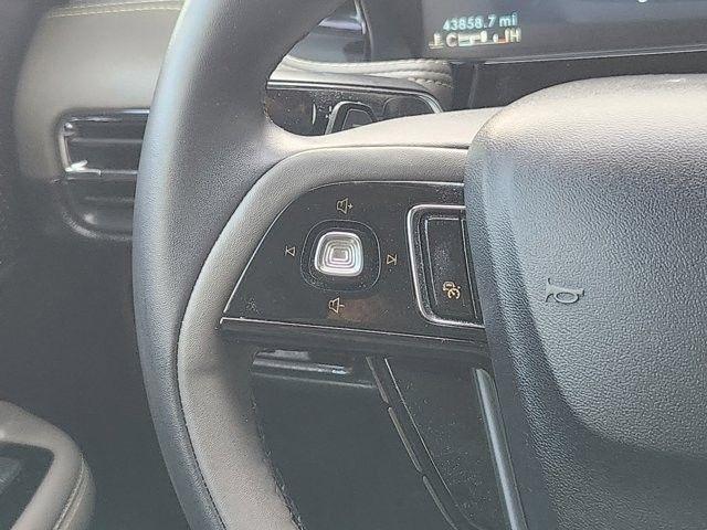 Lincoln Corsair Base 2023