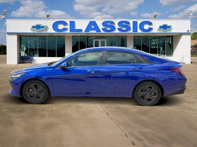 Hyundai Elantra SEL 2022